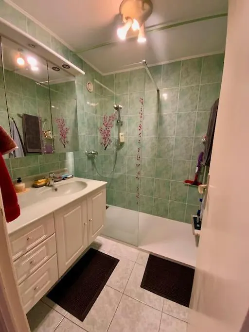 T2 Le Concorde Clim A 30 M De La Plage Apartment Saint-Raphael  Saint-Raphael (Var)
