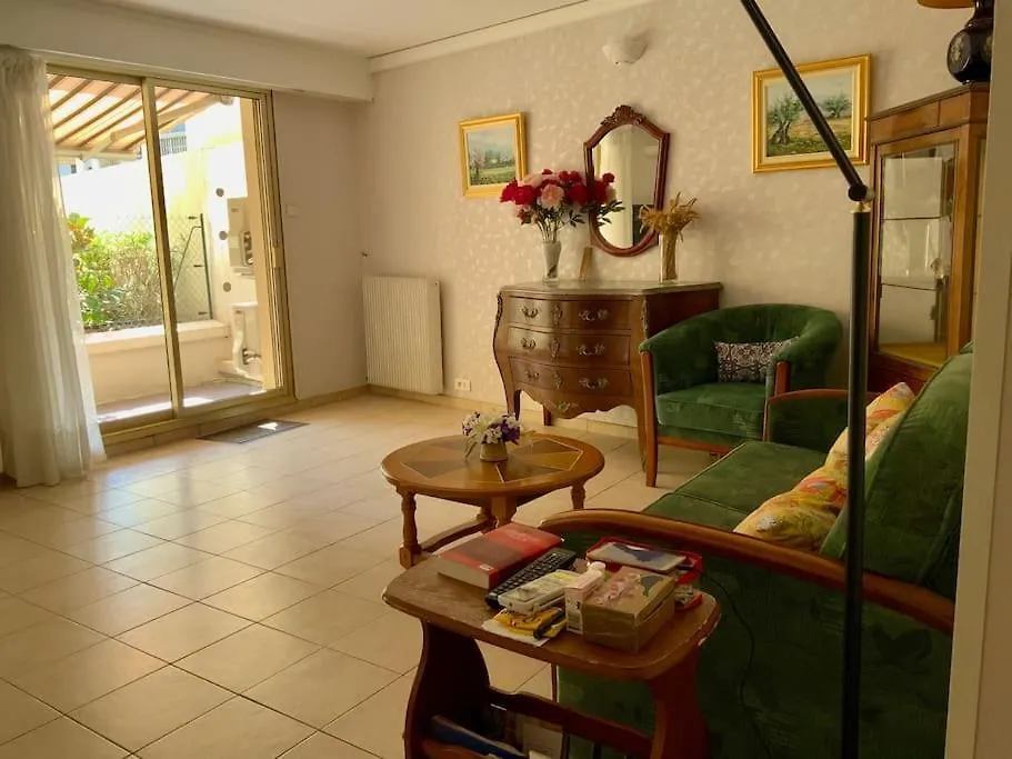 T2 Le Concorde Clim A 30 M De La Plage Apartment Saint-Raphael