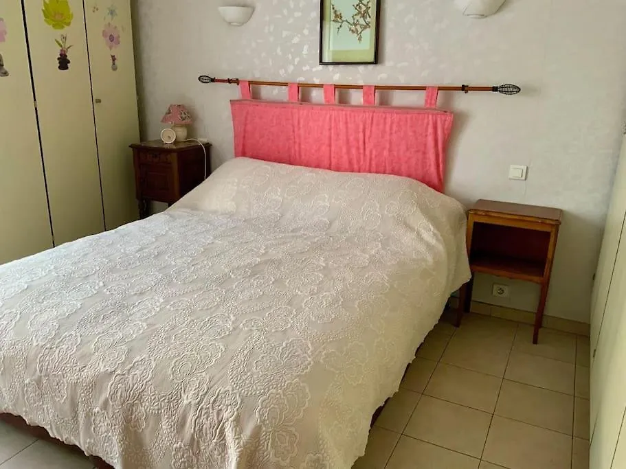 T2 Le Concorde Clim A 30 M De La Plage Apartment Saint-Raphael  France